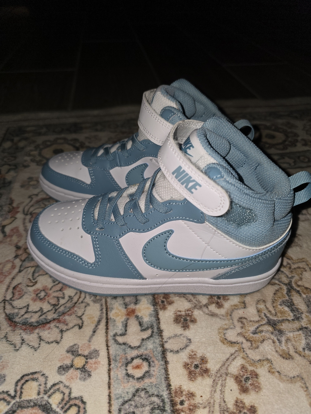 Kids' Court Borough Mid 2  High-Top Sneakers in Light Blue and White - Picture 4 of 9